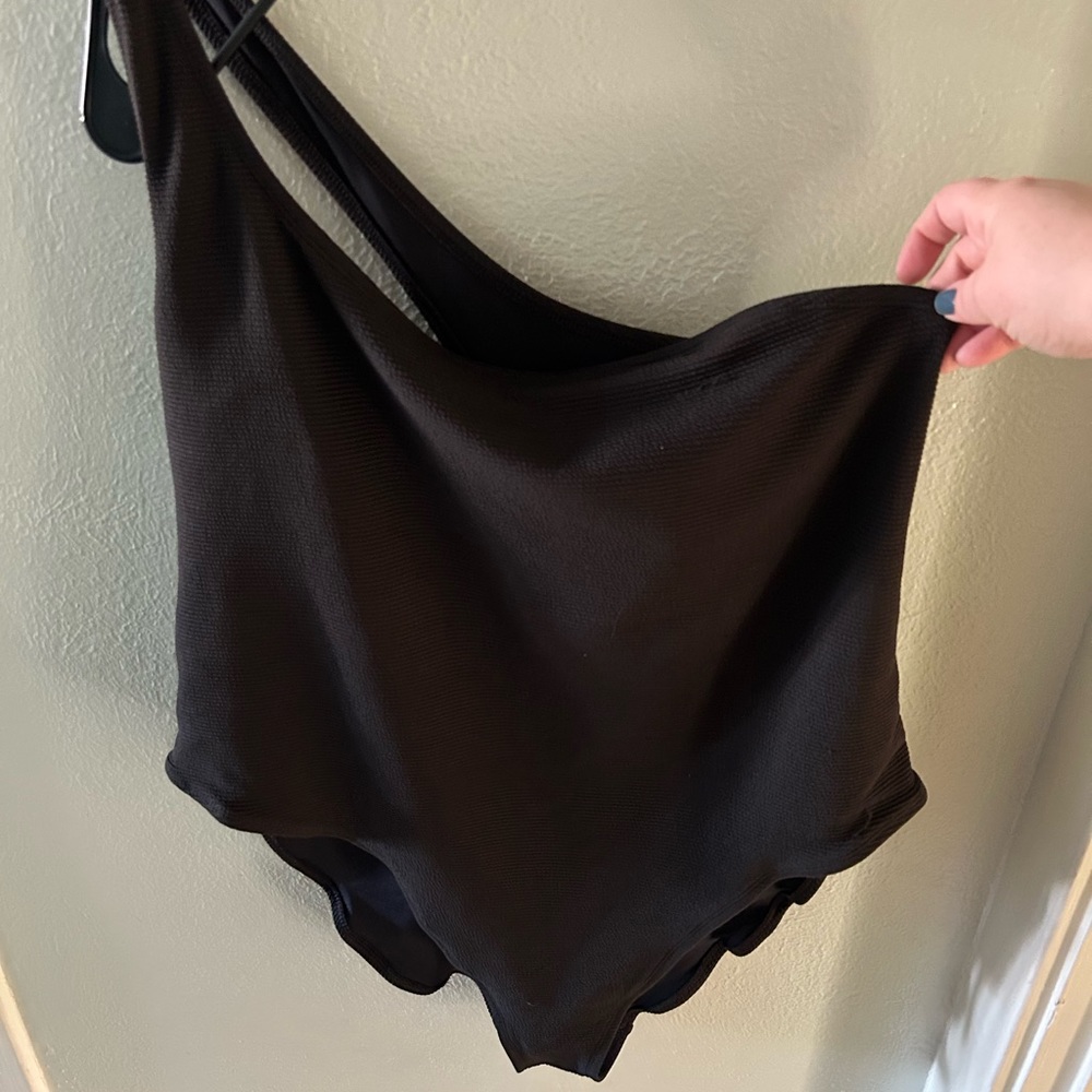 Dark gray Old Navy one piece one shoulder swimsuit in size 3x